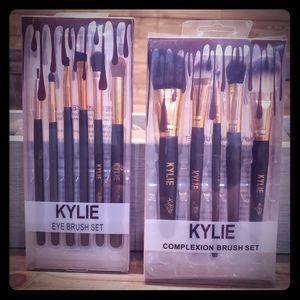 Make up brushes